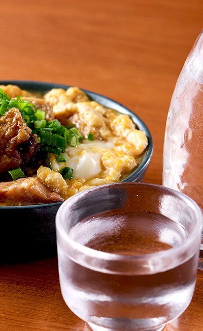日本酒と親子丼